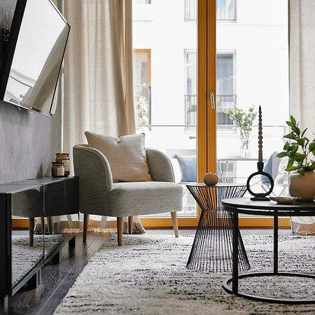 Main Station Art Apartment Krakow Bagian luar foto