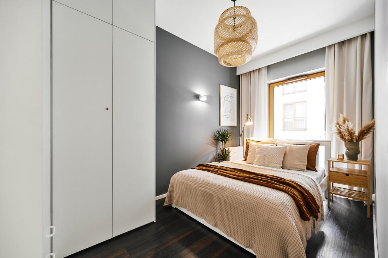 Main Station Art Apartment Krakow Bagian luar foto